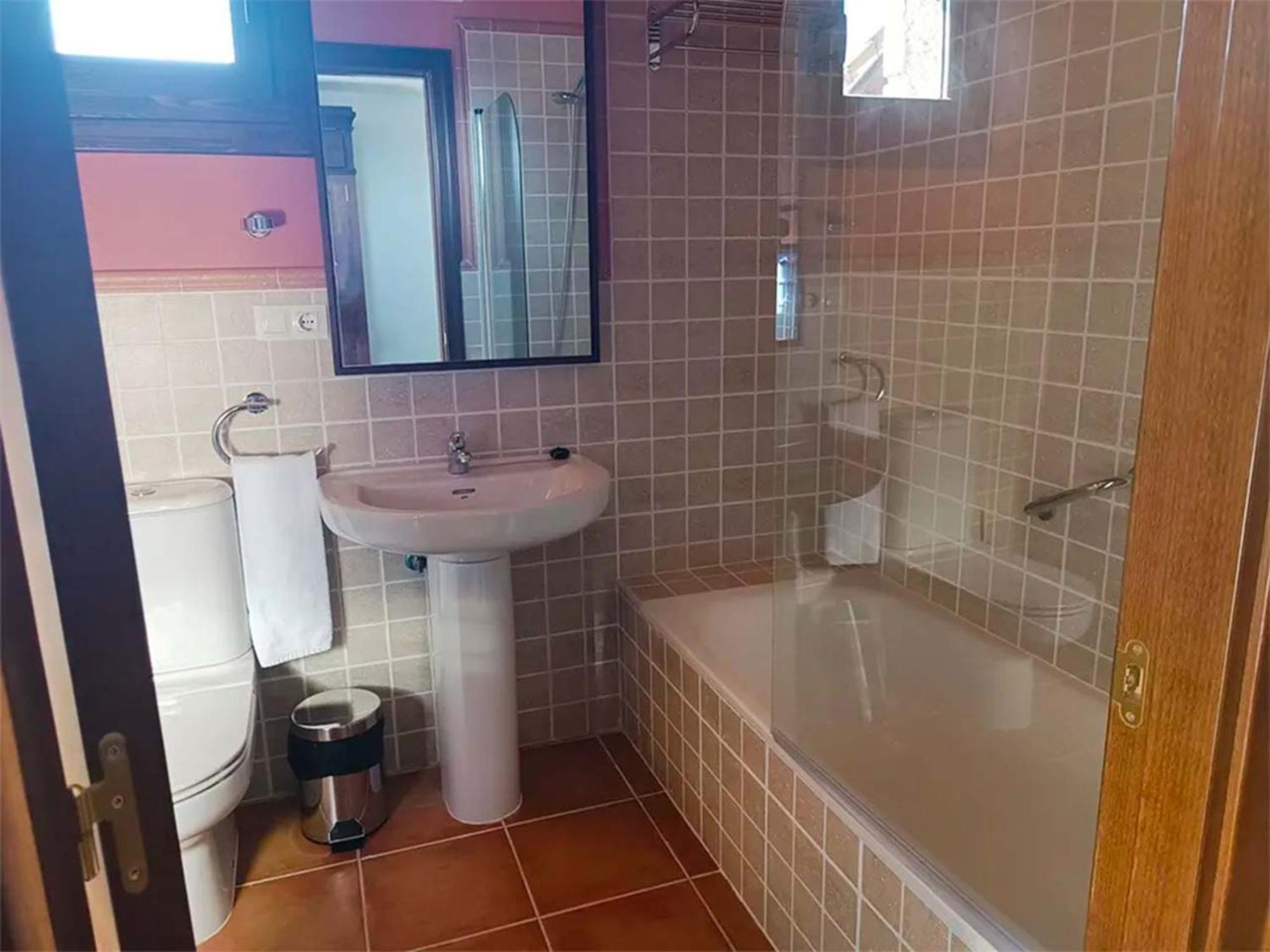 Apartamentos Jaca Badaguas 3000 Exteriör bild